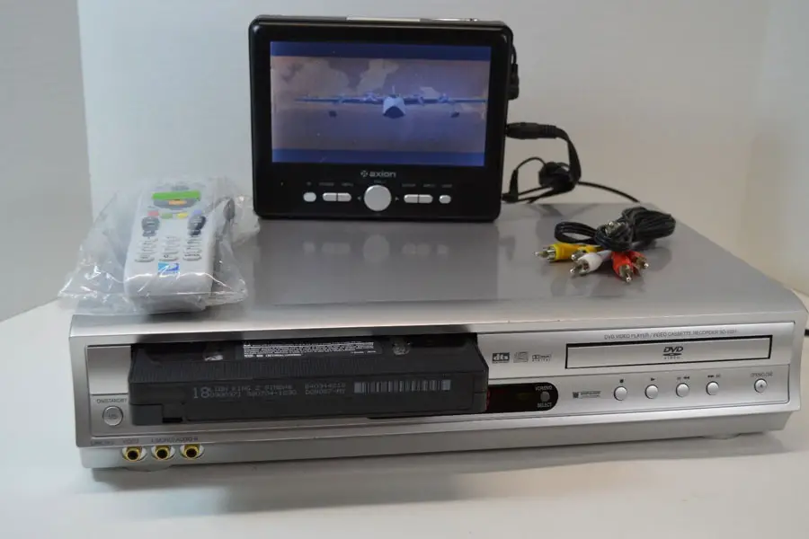  DVD VCR Combo 6