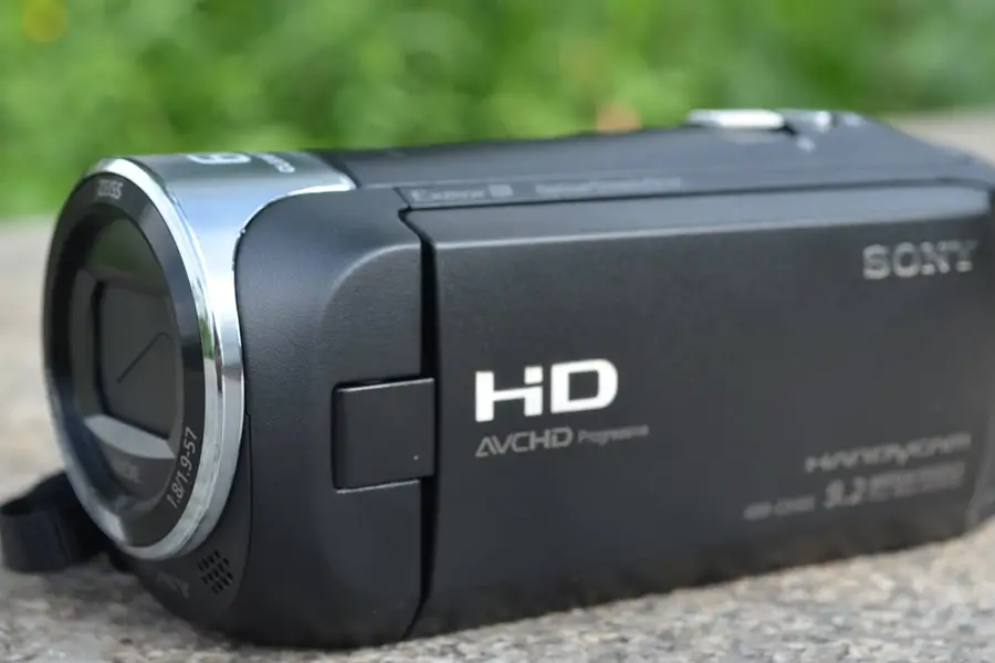 HD camcorder 1