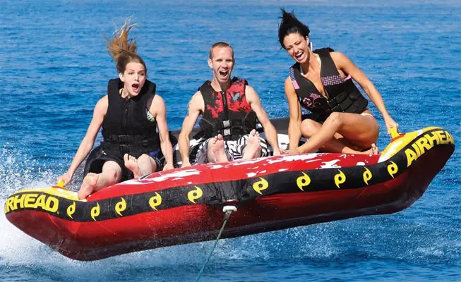 inflatable towable tubes